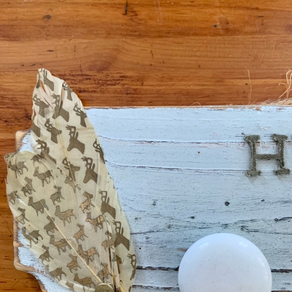 Hunting Cap Hanging Rack - Picture 2 of 4